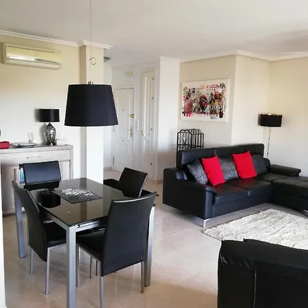 Casa Poppy